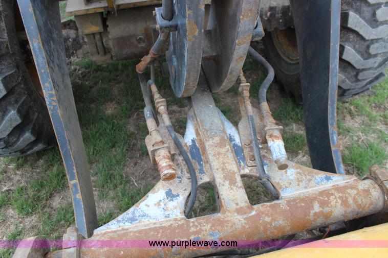 image for item F7680 2008 John Deere 244J wheel loader