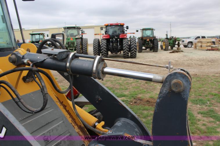 image for item F7680 2008 John Deere 244J wheel loader