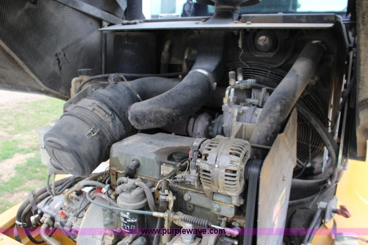 image for item F7680 2008 John Deere 244J wheel loader