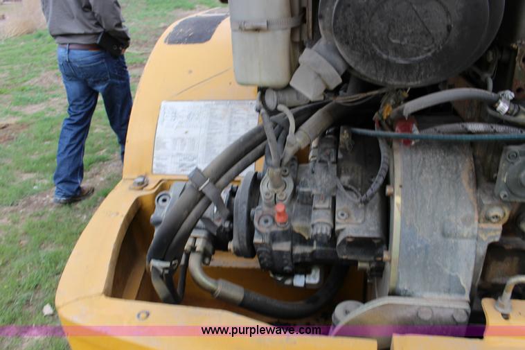 image for item F7680 2008 John Deere 244J wheel loader