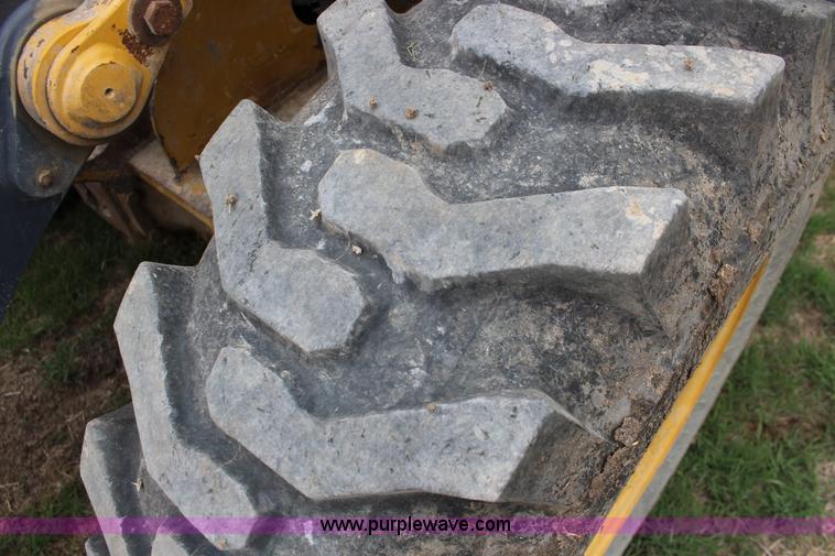 image for item F7680 2008 John Deere 244J wheel loader