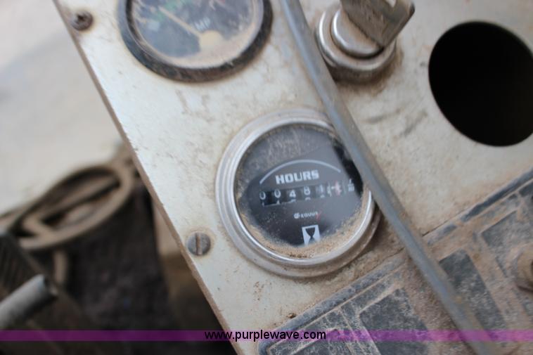 image for item F7683 1990 Caterpillar 224B excavator