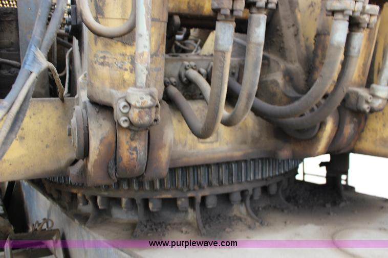 image for item F7683 1990 Caterpillar 224B excavator