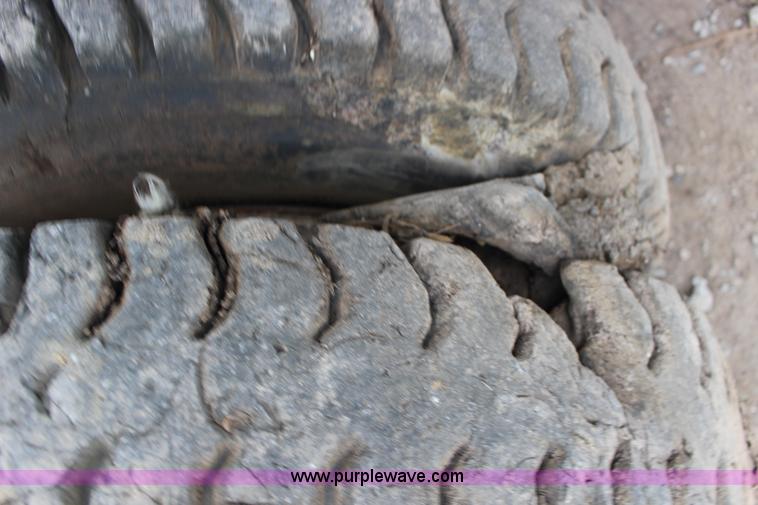 image for item F7683 1990 Caterpillar 224B excavator