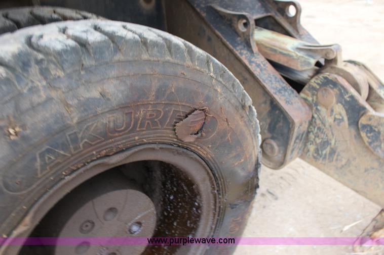 image for item F7683 1990 Caterpillar 224B excavator