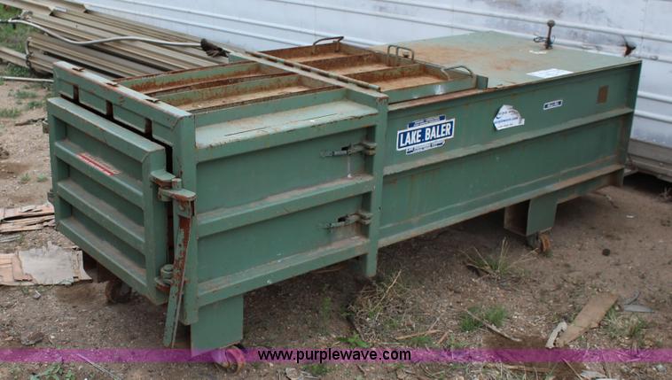 image for item F7684 Lake Bailer Mobil-Mite horizontal refuse compactor/baler