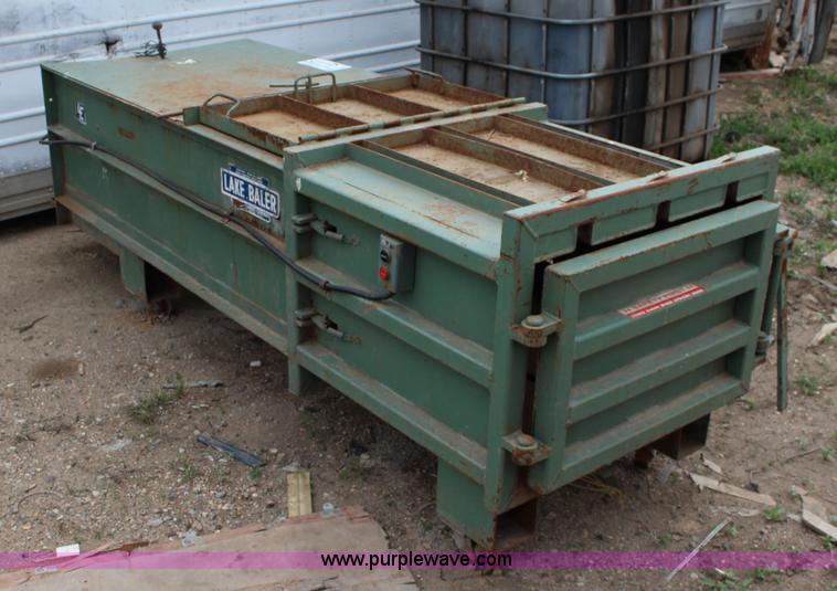 image for item F7684 Lake Bailer Mobil-Mite horizontal refuse compactor/baler