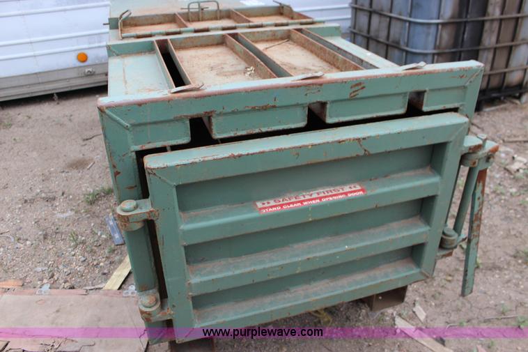 image for item F7684 Lake Bailer Mobil-Mite horizontal refuse compactor/baler