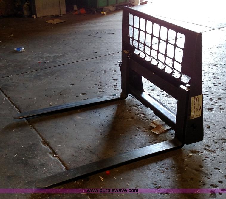 image for item F7774 Skid steer loader forks