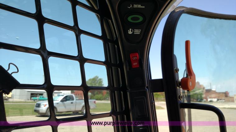 image for item F7775 2014 Bobcat S590 skid steer