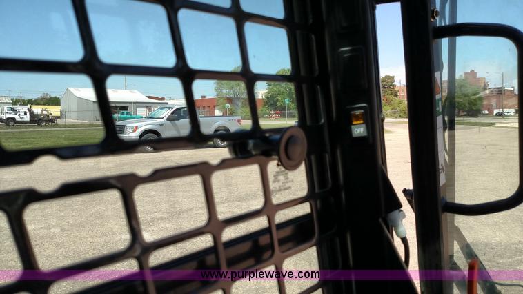 image for item F7775 2014 Bobcat S590 skid steer