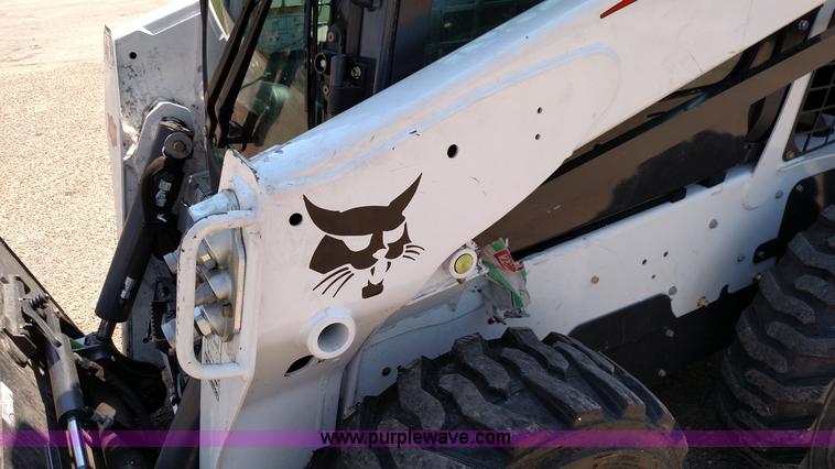 image for item F7775 2014 Bobcat S590 skid steer