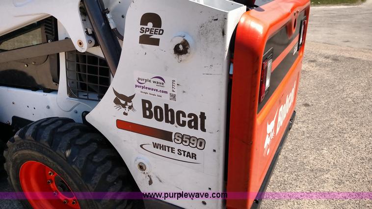 image for item F7775 2014 Bobcat S590 skid steer