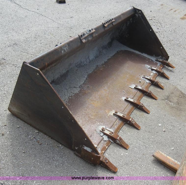 image for item G6540 80"W skid steer bucket