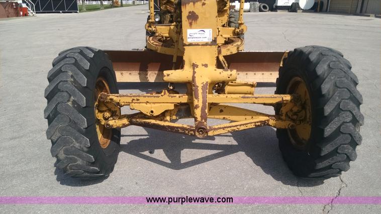 image for item G6574 1968 Caterpillar 112E motor grader