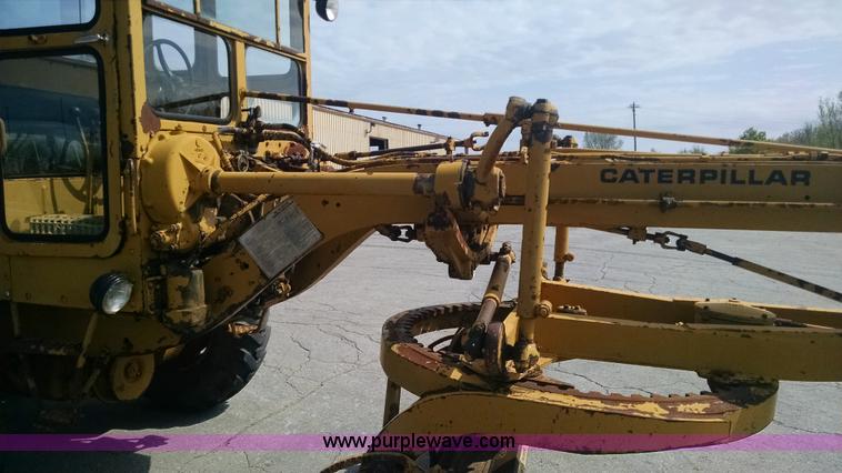 image for item G6574 1968 Caterpillar 112E motor grader