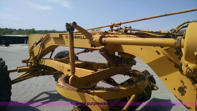 image for item G6574 1968 Caterpillar 112E motor grader