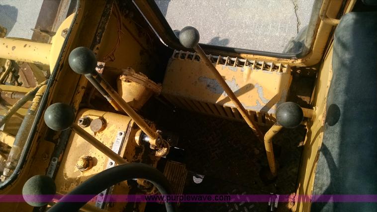 image for item G6574 1968 Caterpillar 112E motor grader