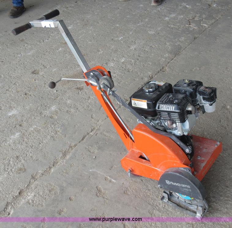 image for item G6576 Husqvarna MG8 soft-cut saw