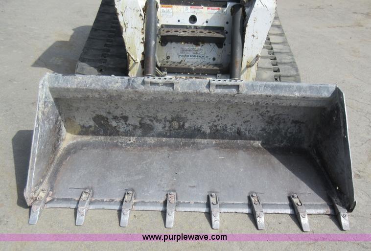 image for item G6577 2004 Bobcat T250 skid steer
