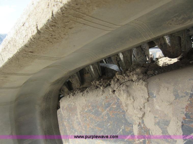 image for item G6577 2004 Bobcat T250 skid steer