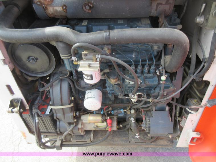 image for item G6577 2004 Bobcat T250 skid steer