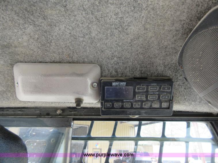 image for item G6577 2004 Bobcat T250 skid steer