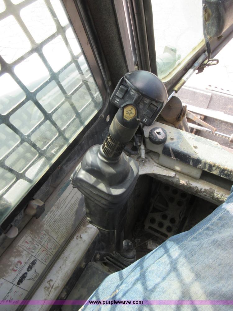 image for item G6577 2004 Bobcat T250 skid steer