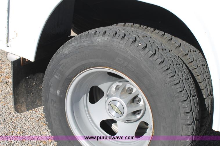 image for item H1507 2010 Chevrolet Silverado 3500 Ext. Cab utility truck with crane