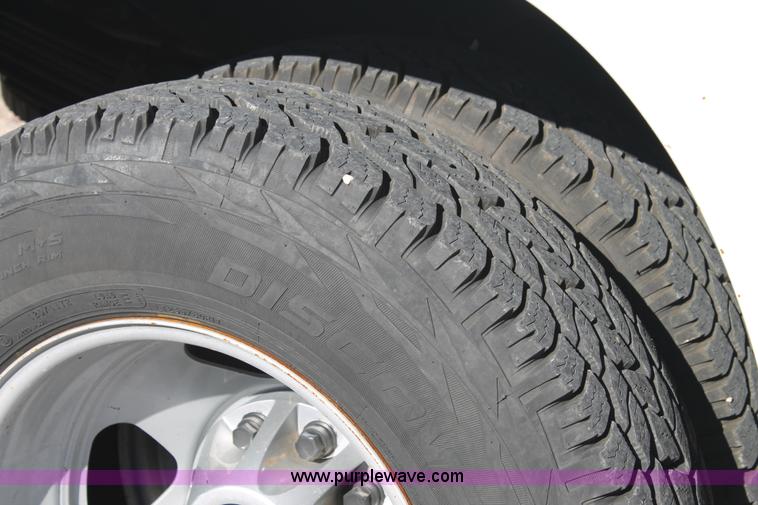 image for item H1507 2010 Chevrolet Silverado 3500 Ext. Cab utility truck with crane