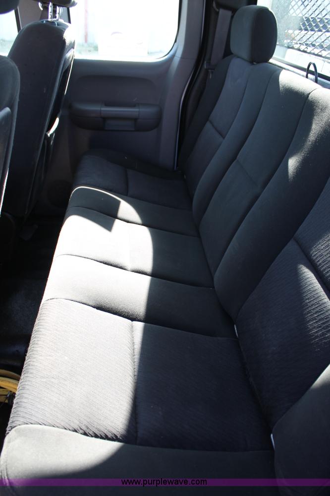 image for item H1507 2010 Chevrolet Silverado 3500 Ext. Cab utility truck with crane