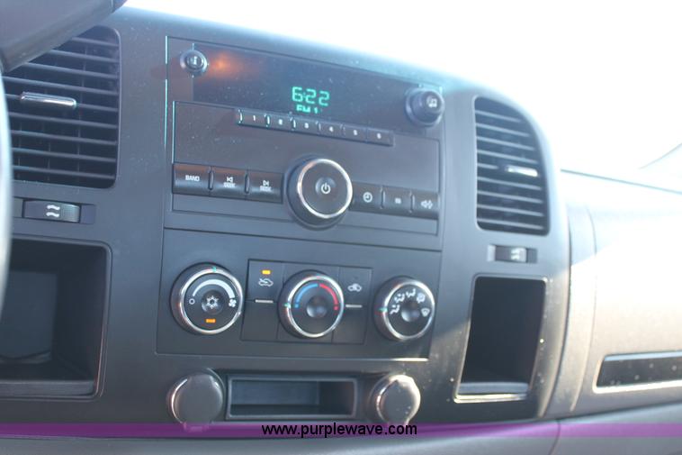 image for item H1507 2010 Chevrolet Silverado 3500 Ext. Cab utility truck with crane