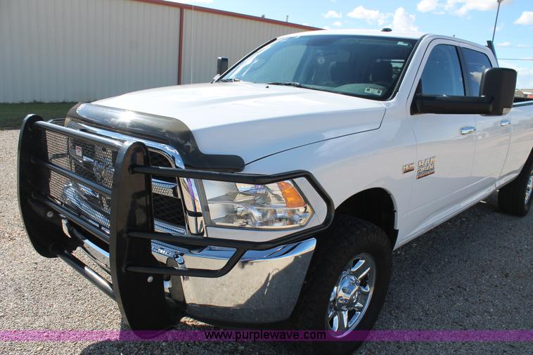 image for item H1508 2014 Dodge Ram 2500 Crew Cab pickup truck