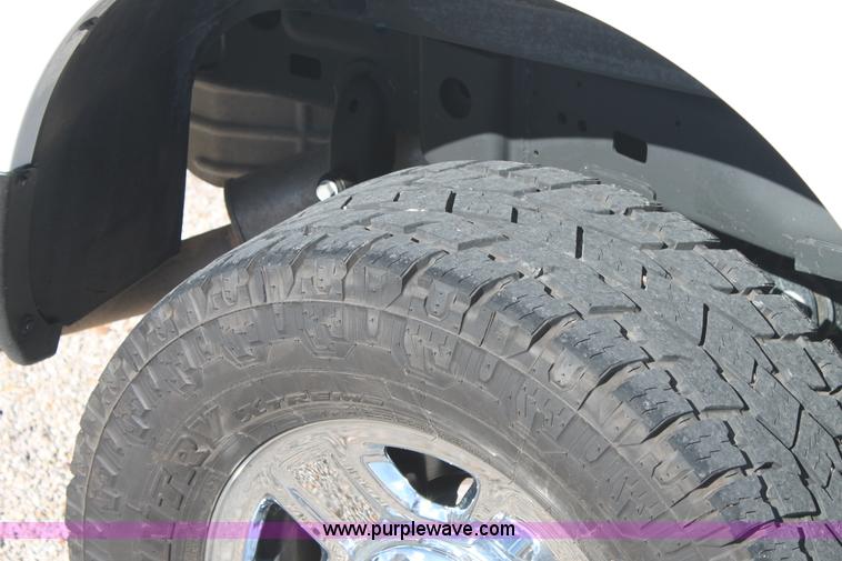 image for item H1508 2014 Dodge Ram 2500 Crew Cab pickup truck