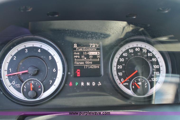 image for item H1508 2014 Dodge Ram 2500 Crew Cab pickup truck