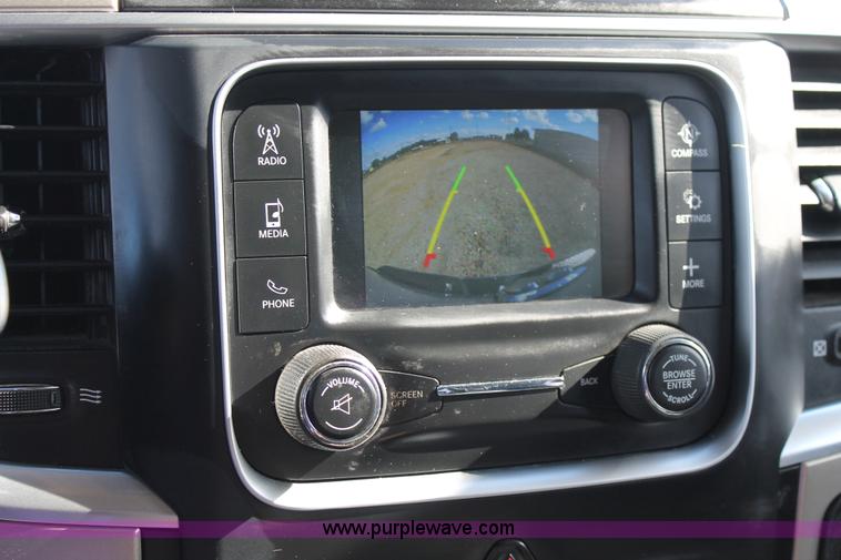 image for item H1508 2014 Dodge Ram 2500 Crew Cab pickup truck