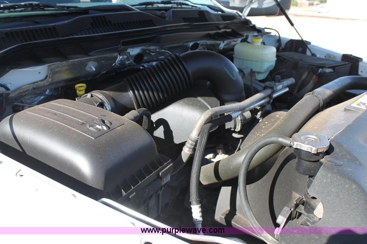 image for item H1508 2014 Dodge Ram 2500 Crew Cab pickup truck