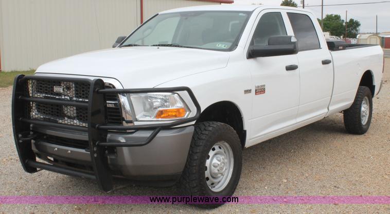 image for item H1509 2011 Dodge Ram 2500 Crew Cab pickup truck
