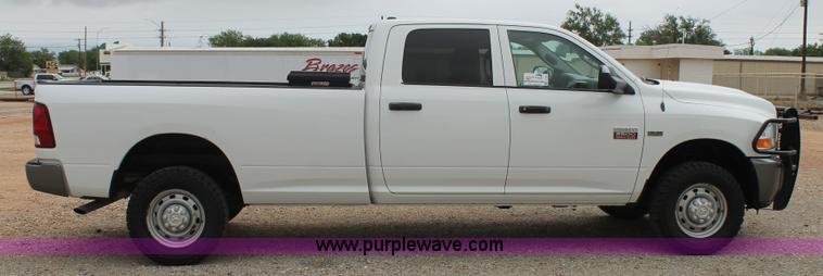 image for item H1509 2011 Dodge Ram 2500 Crew Cab pickup truck