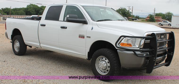 image for item H1509 2011 Dodge Ram 2500 Crew Cab pickup truck