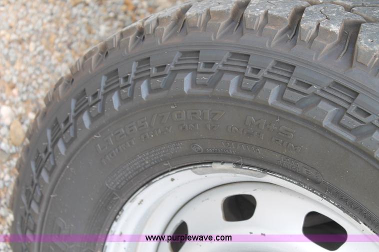 image for item H1509 2011 Dodge Ram 2500 Crew Cab pickup truck