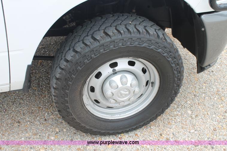 image for item H1509 2011 Dodge Ram 2500 Crew Cab pickup truck