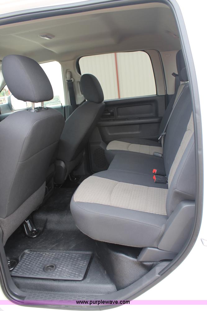 image for item H1509 2011 Dodge Ram 2500 Crew Cab pickup truck