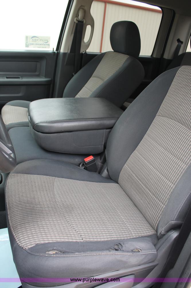 image for item H1509 2011 Dodge Ram 2500 Crew Cab pickup truck