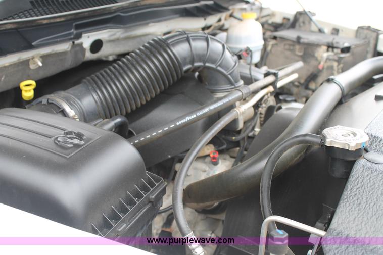 image for item H1509 2011 Dodge Ram 2500 Crew Cab pickup truck