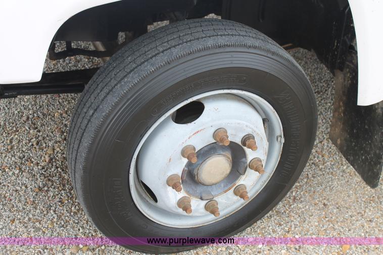 image for item H1510 2008 Chevrolet C4500 flatbed truck