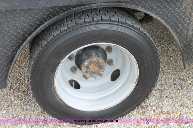 image for item H1510 2008 Chevrolet C4500 flatbed truck