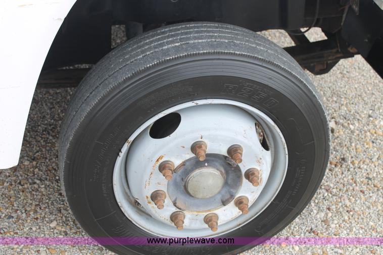 image for item H1510 2008 Chevrolet C4500 flatbed truck