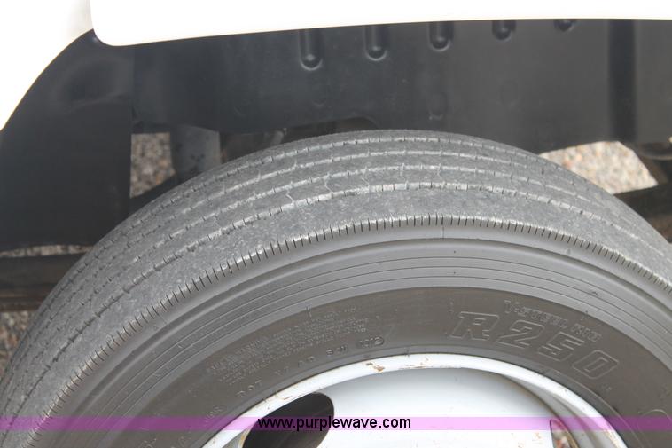 image for item H1510 2008 Chevrolet C4500 flatbed truck