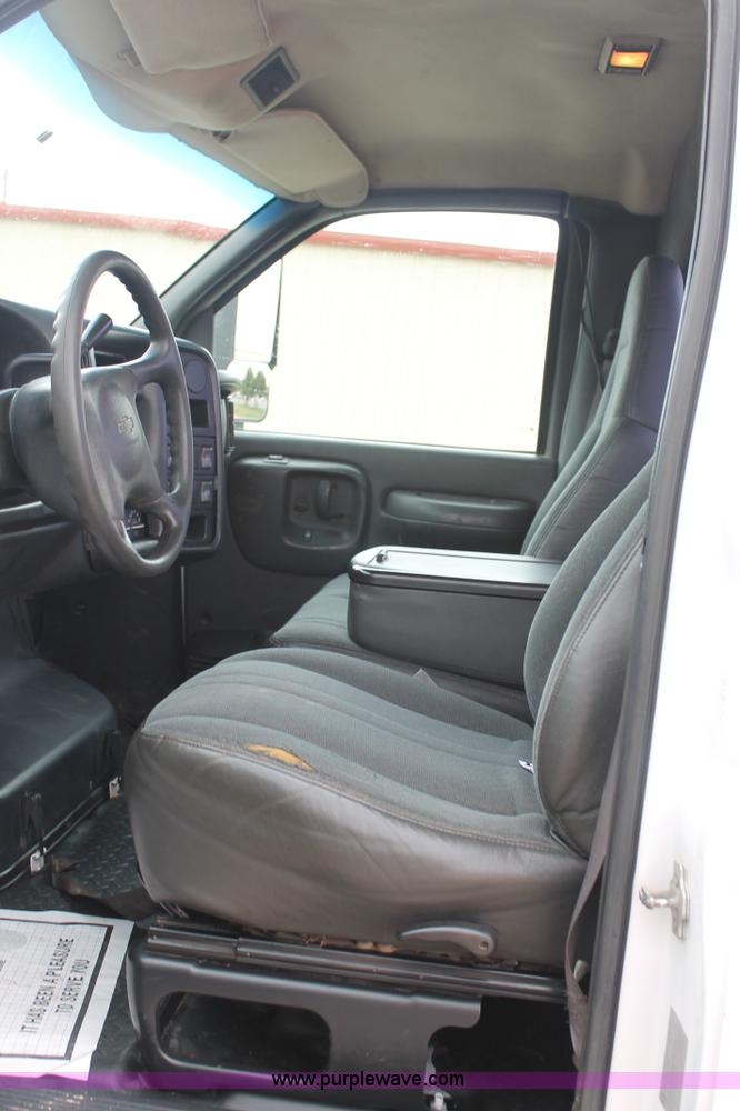 image for item H1510 2008 Chevrolet C4500 flatbed truck